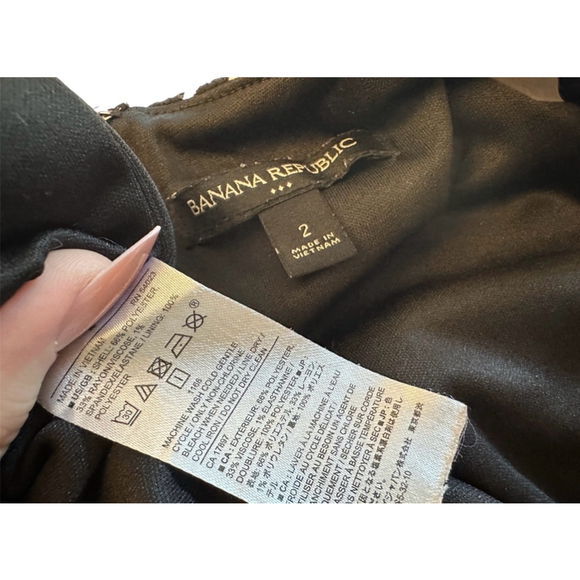 Banana Republic Sheath Dress, Sleeveless Black & White Striped, Women’s Size 2 - Picture 11 of 11